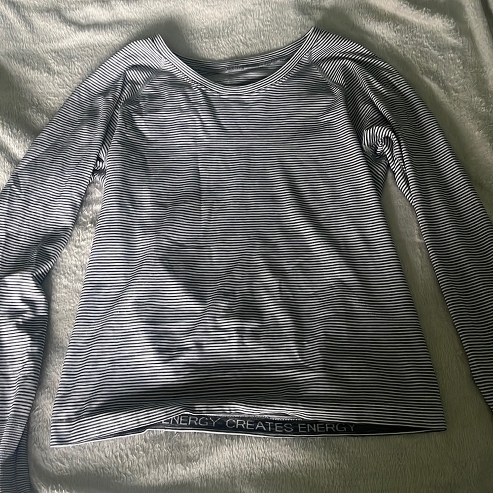Lululemon race length long sleeve swiftly tech